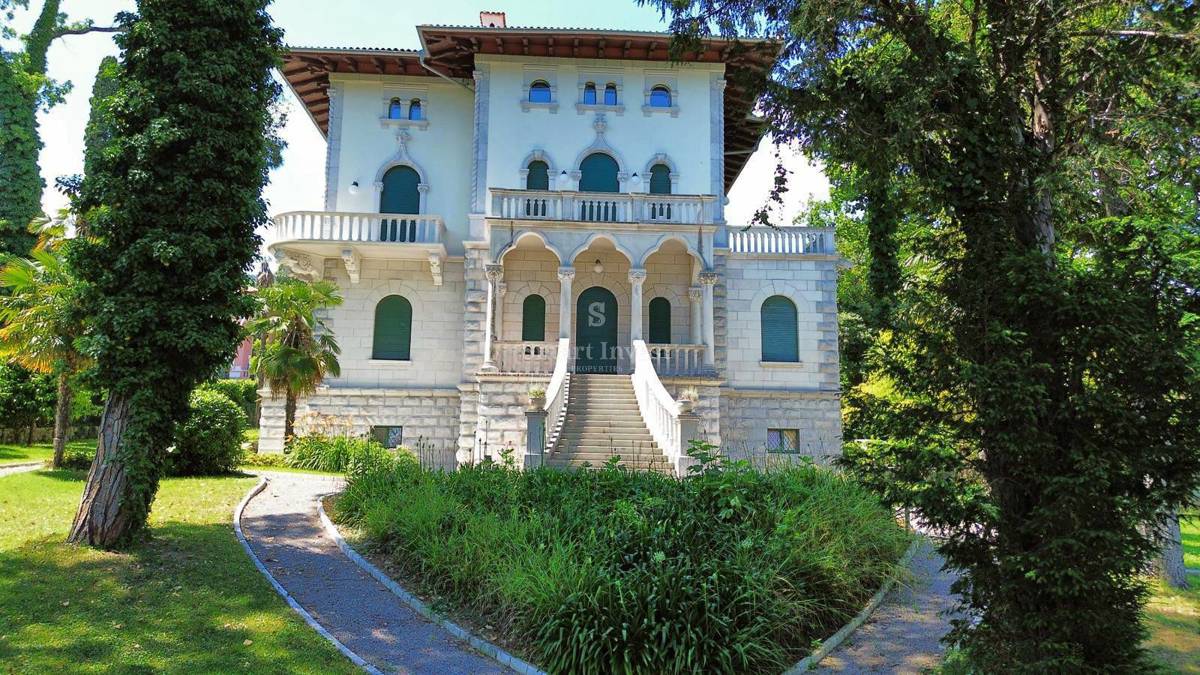 OPATIJA, obnovljena avstro-ogrska vila ob morju