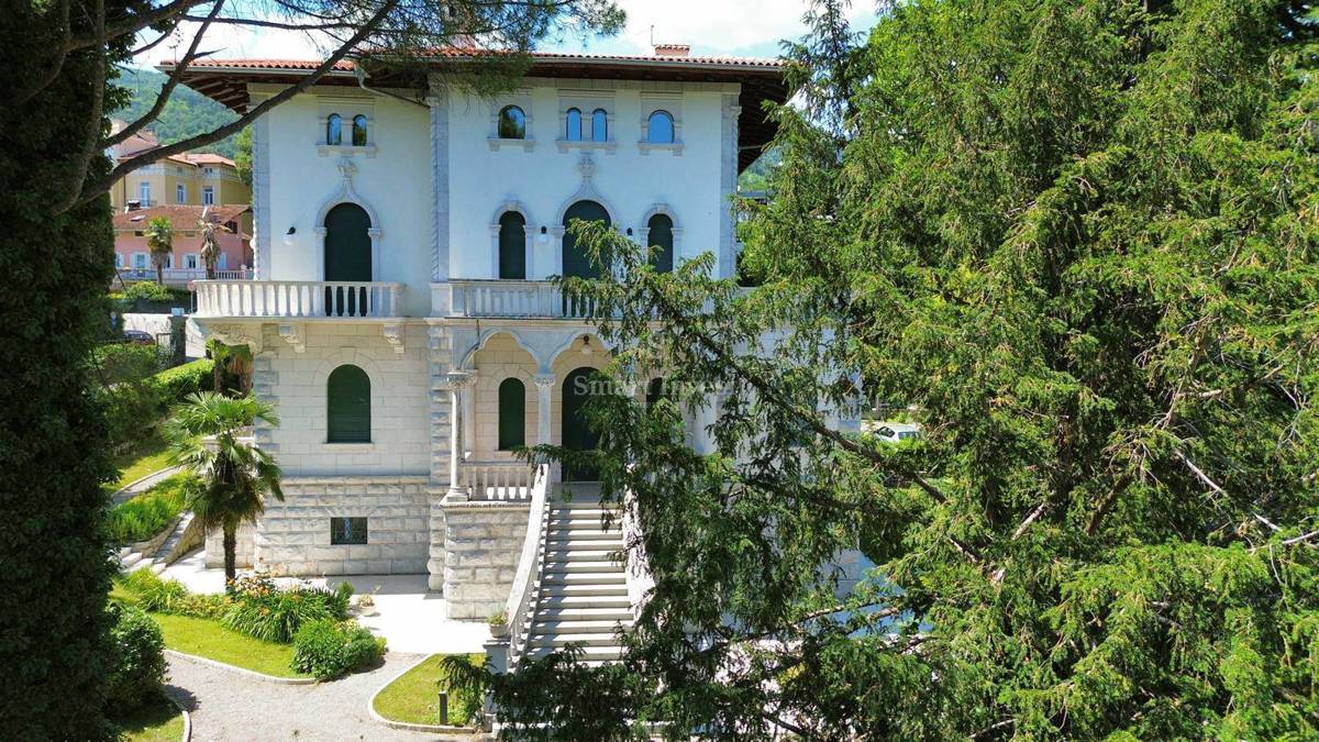 OPATIJA, obnovljena avstro-ogrska vila ob morju