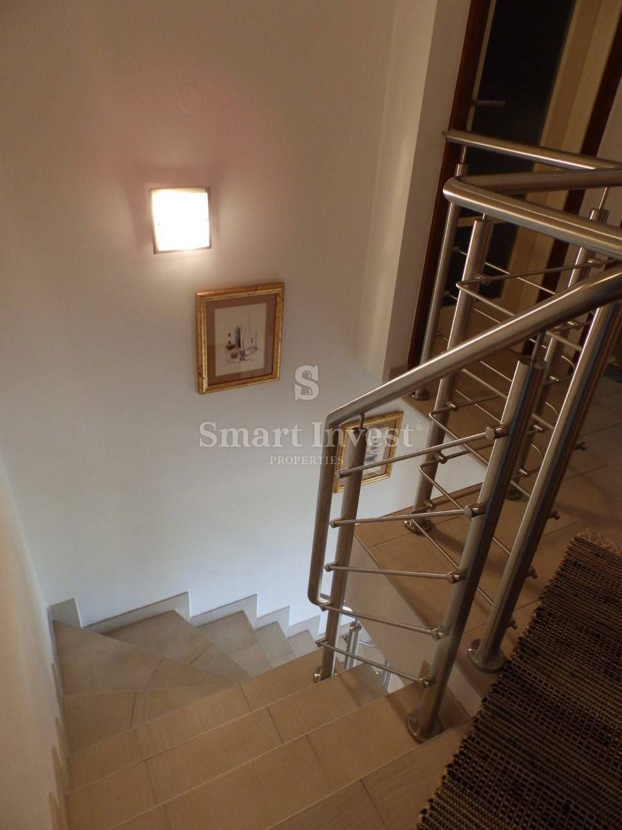 OPATIJA, dvoetažno stanovanje s pogledom na morje in parkiriščem