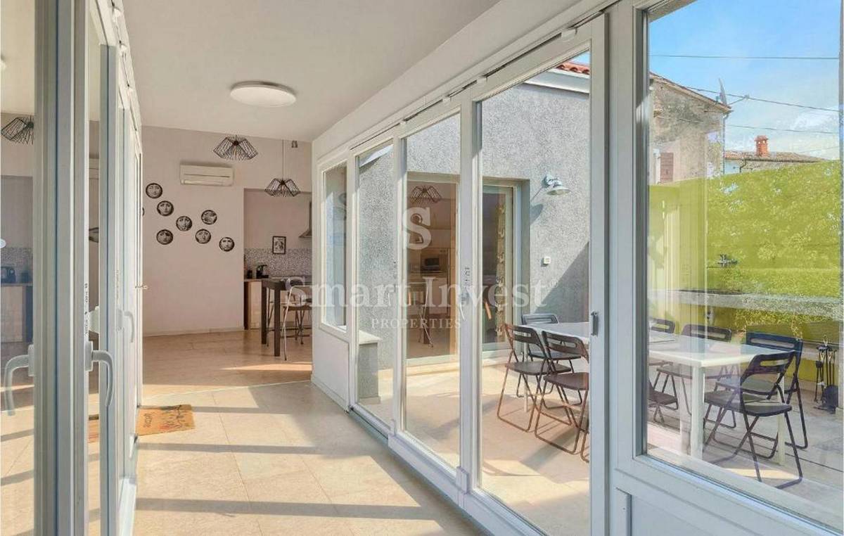ISTRA - POREČ, lepa hiša z bazenom v naravi