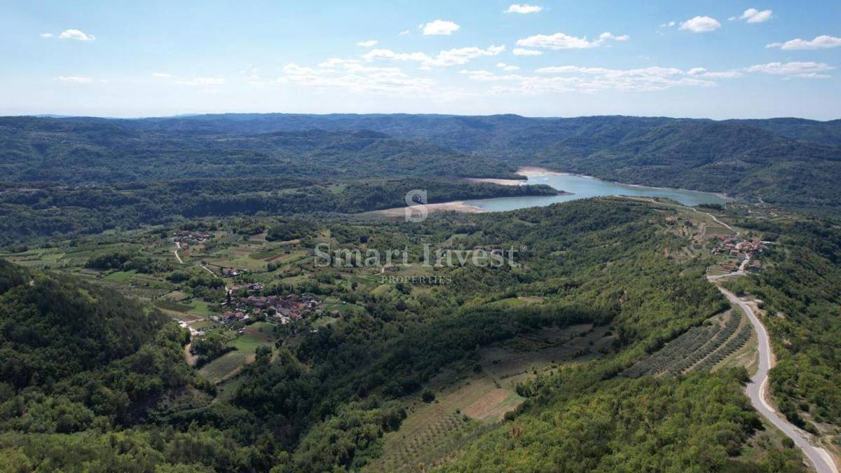 Hiša Vrh, Buzet, 100m2