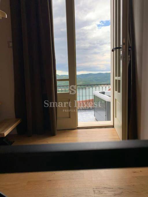 Hiša Vrh, Buzet, 100m2