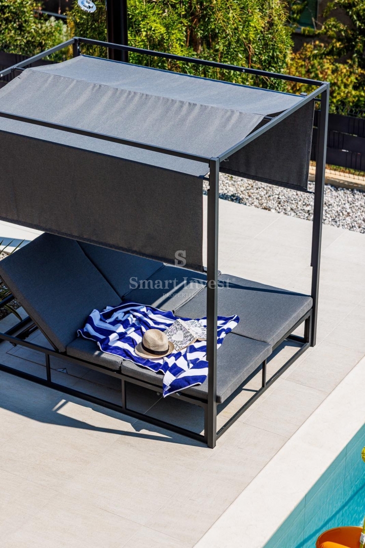 OPATIJA - BREGI, moderna vila z bazenom in čudovitim pogledom na morje