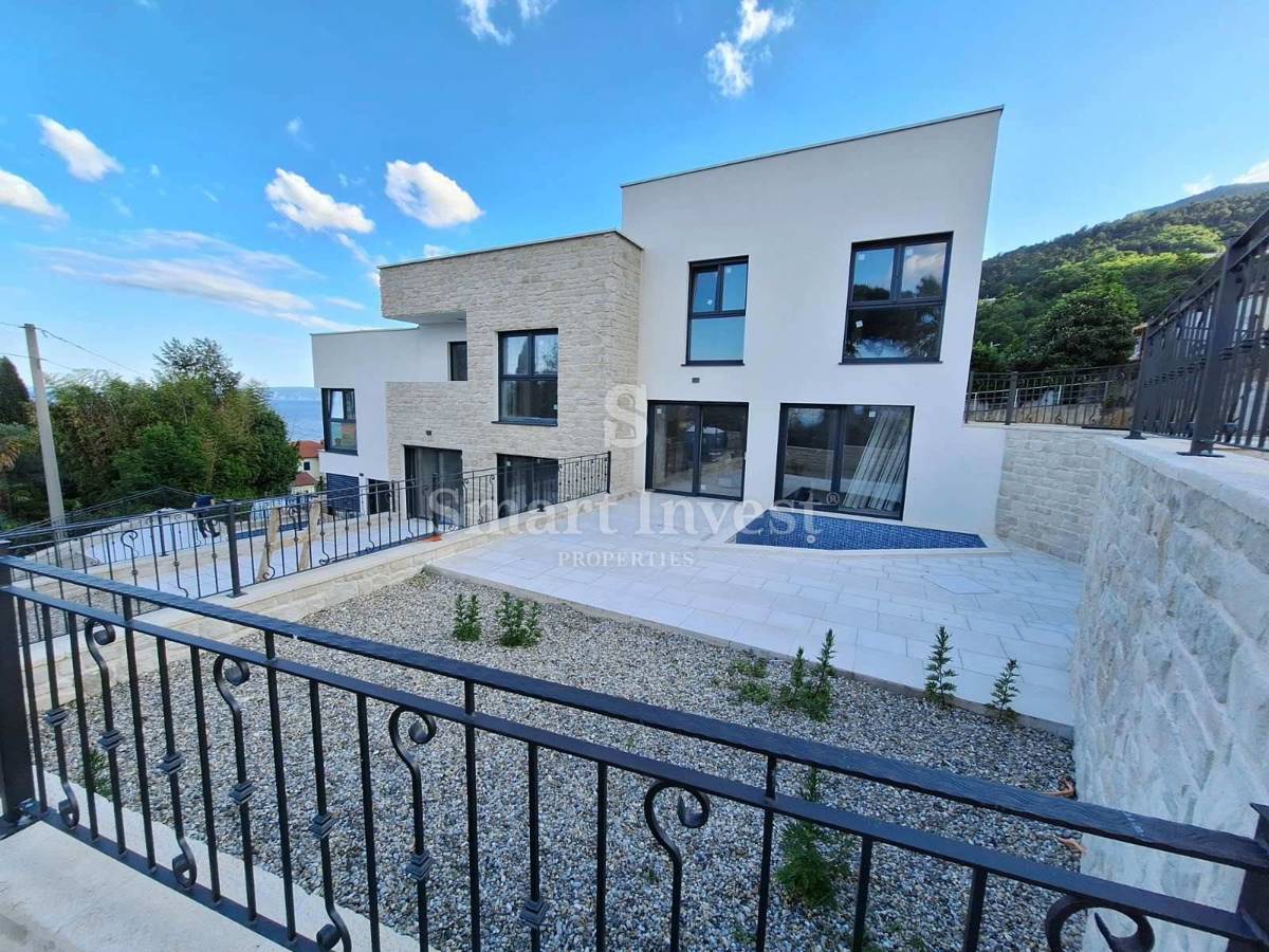 LOVRAN, luksuzno stanovanje z bazenom v bližini morja