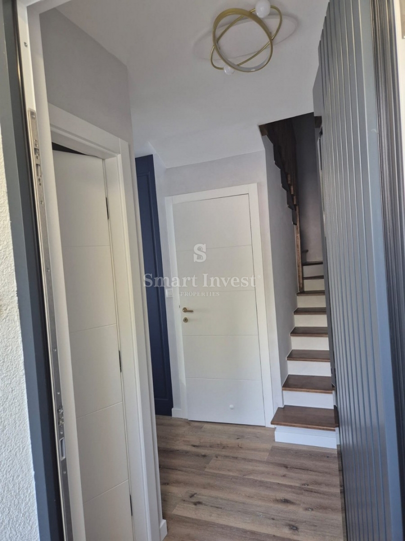 LOVRAN, luksuzno stanovanje z bazenom v bližini morja