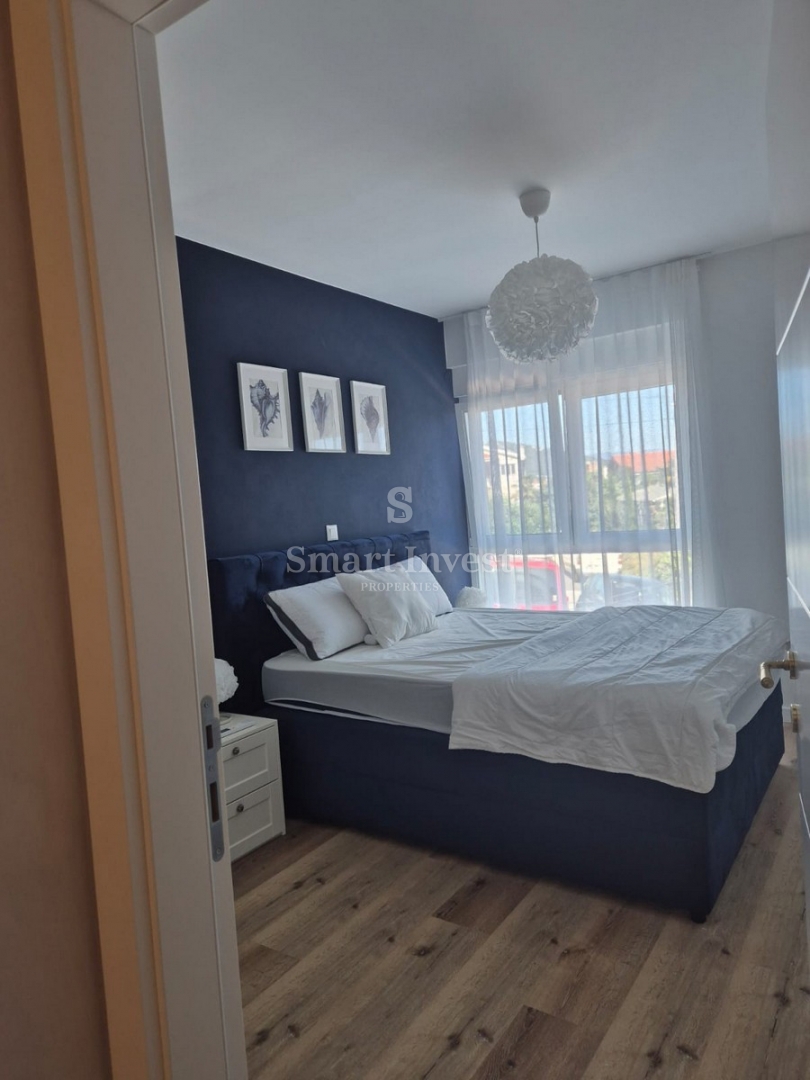 LOVRAN, luksuzno stanovanje z bazenom v bližini morja