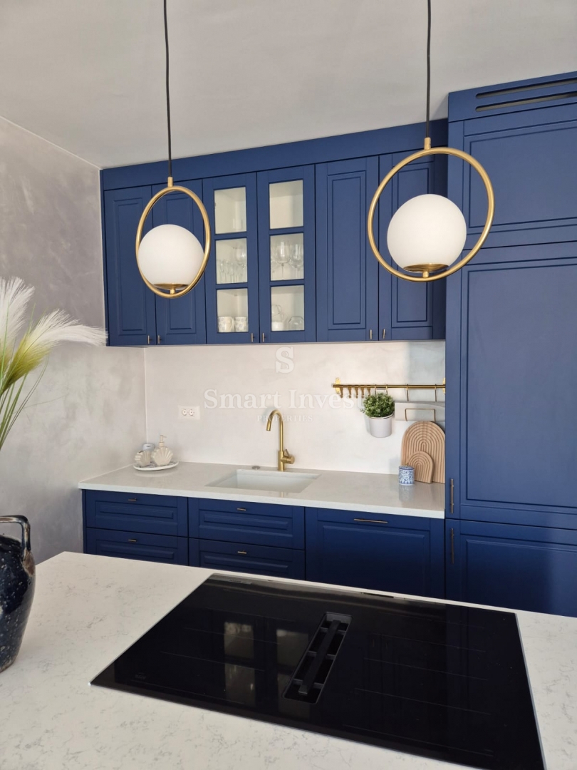 LOVRAN, luksuzno stanovanje z bazenom v bližini morja