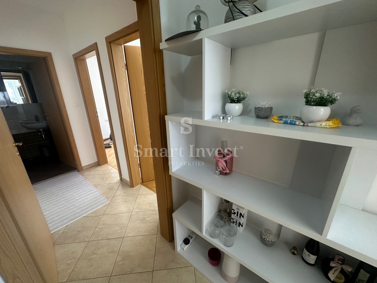 VIŠKOVO, 2-sobno stanovanje s teraso