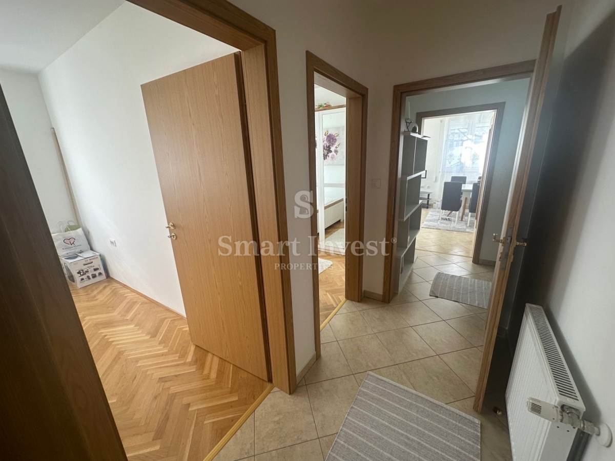 VIŠKOVO, 2-sobno stanovanje s teraso