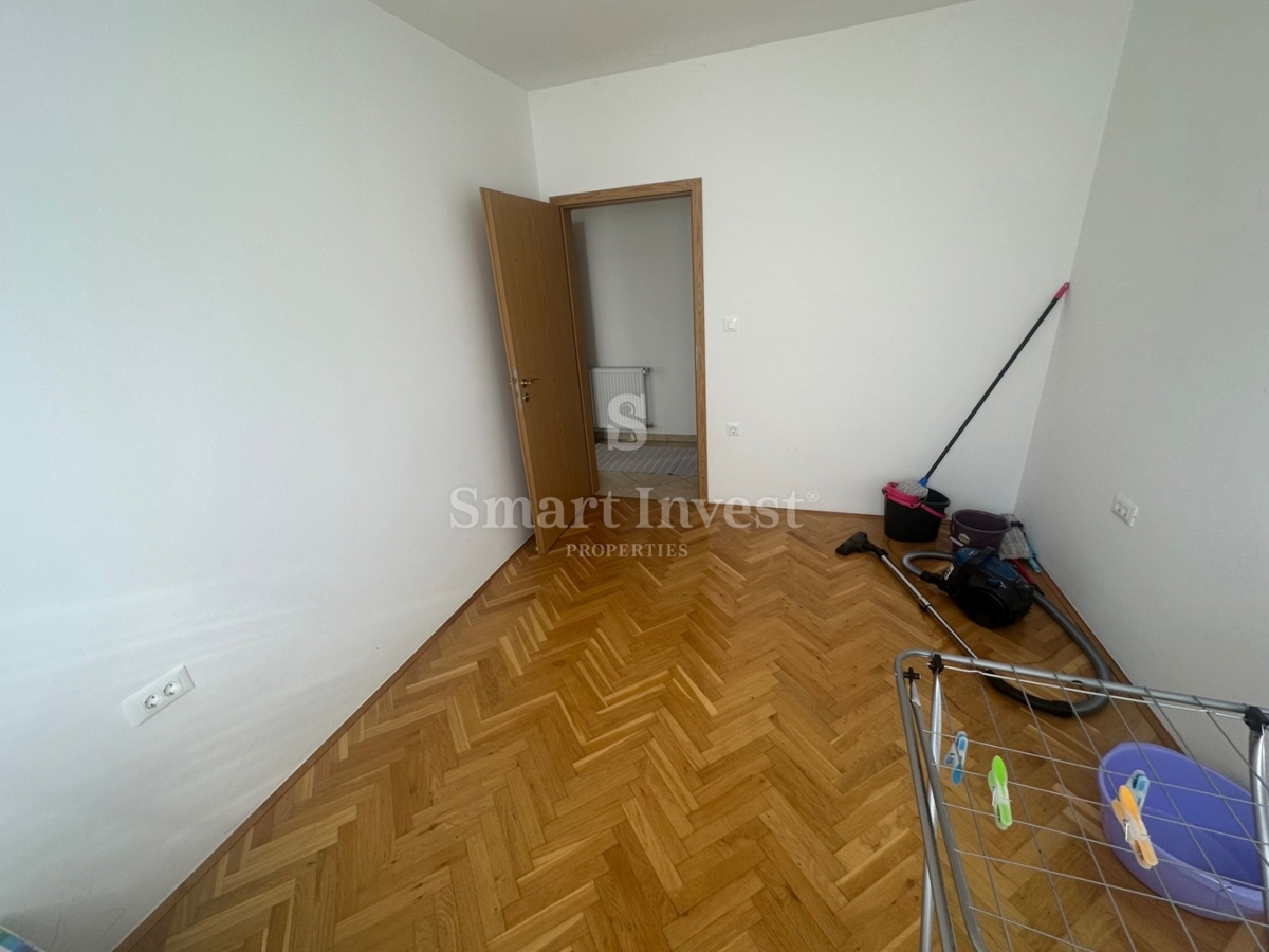 VIŠKOVO, 2-sobno stanovanje s teraso