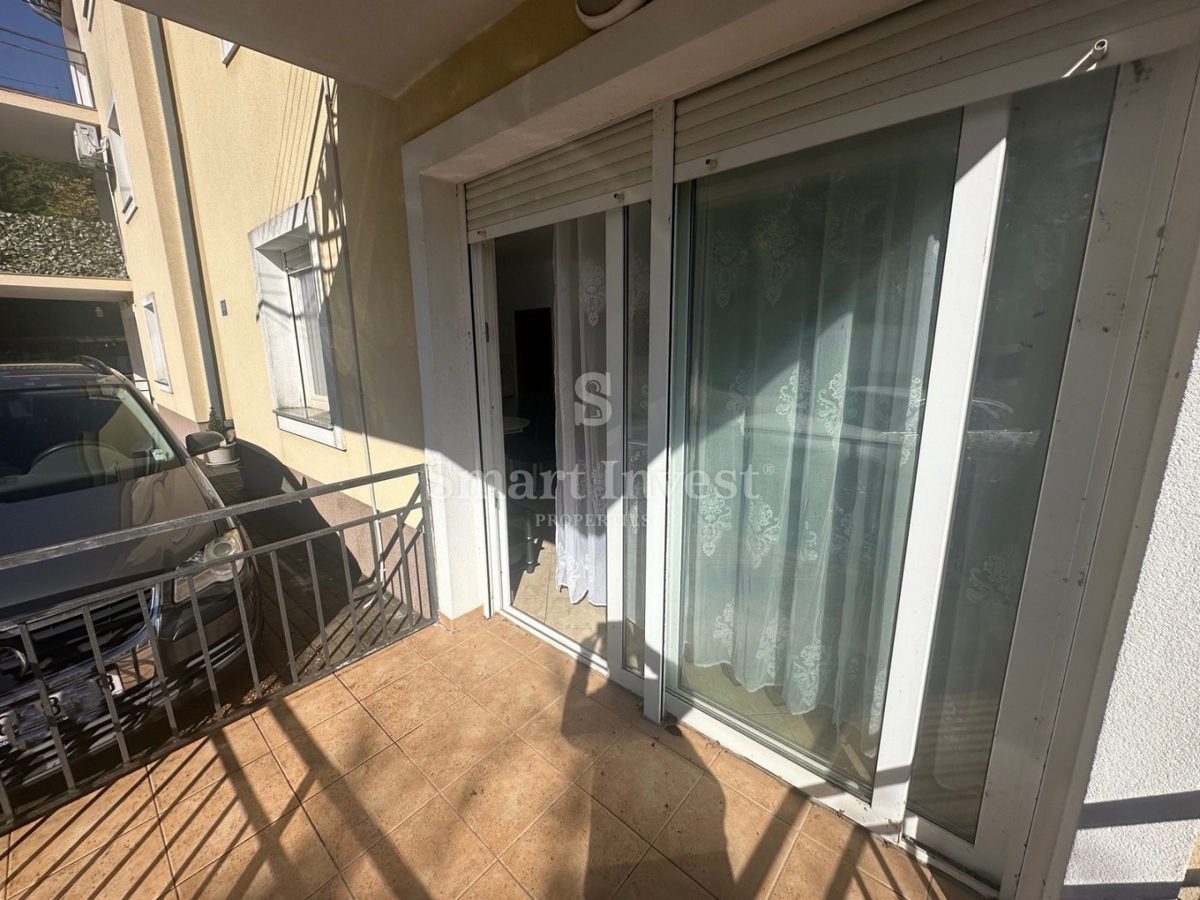 VIŠKOVO, 2-sobno stanovanje s teraso