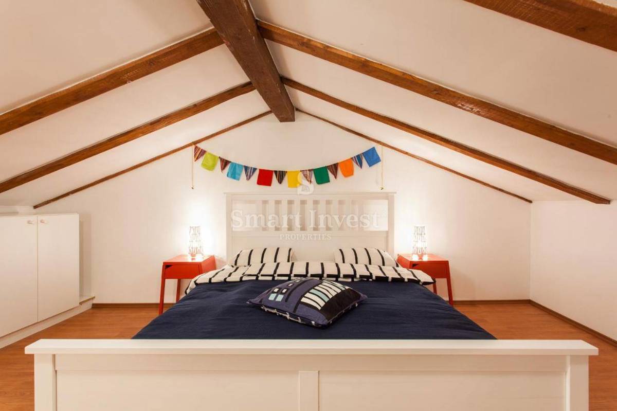 VELI BRGUD, prenovljena kamnita vila z bazenom