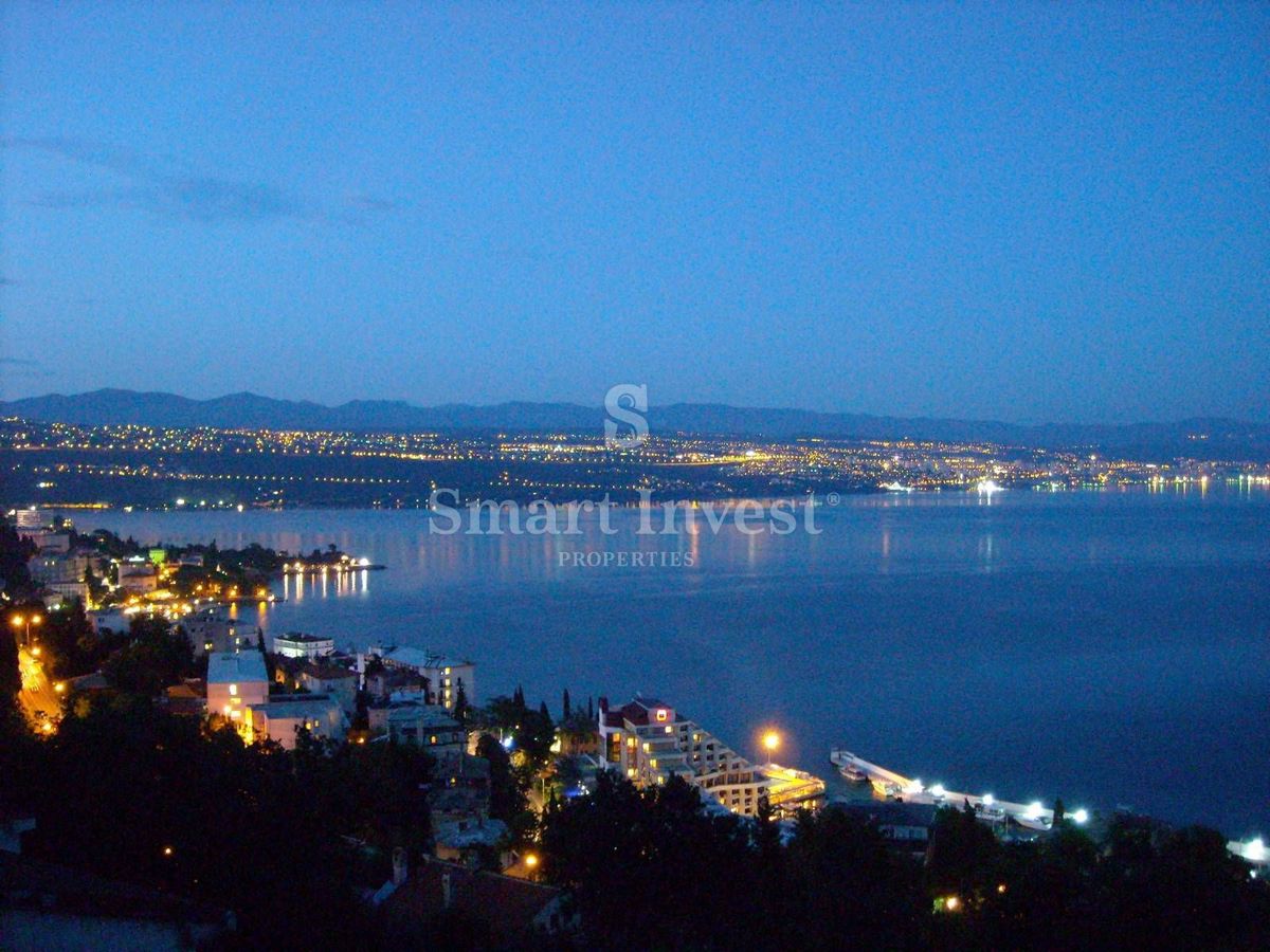 OPATIJA, Detached house with 3 apartments and sea view, for sale
