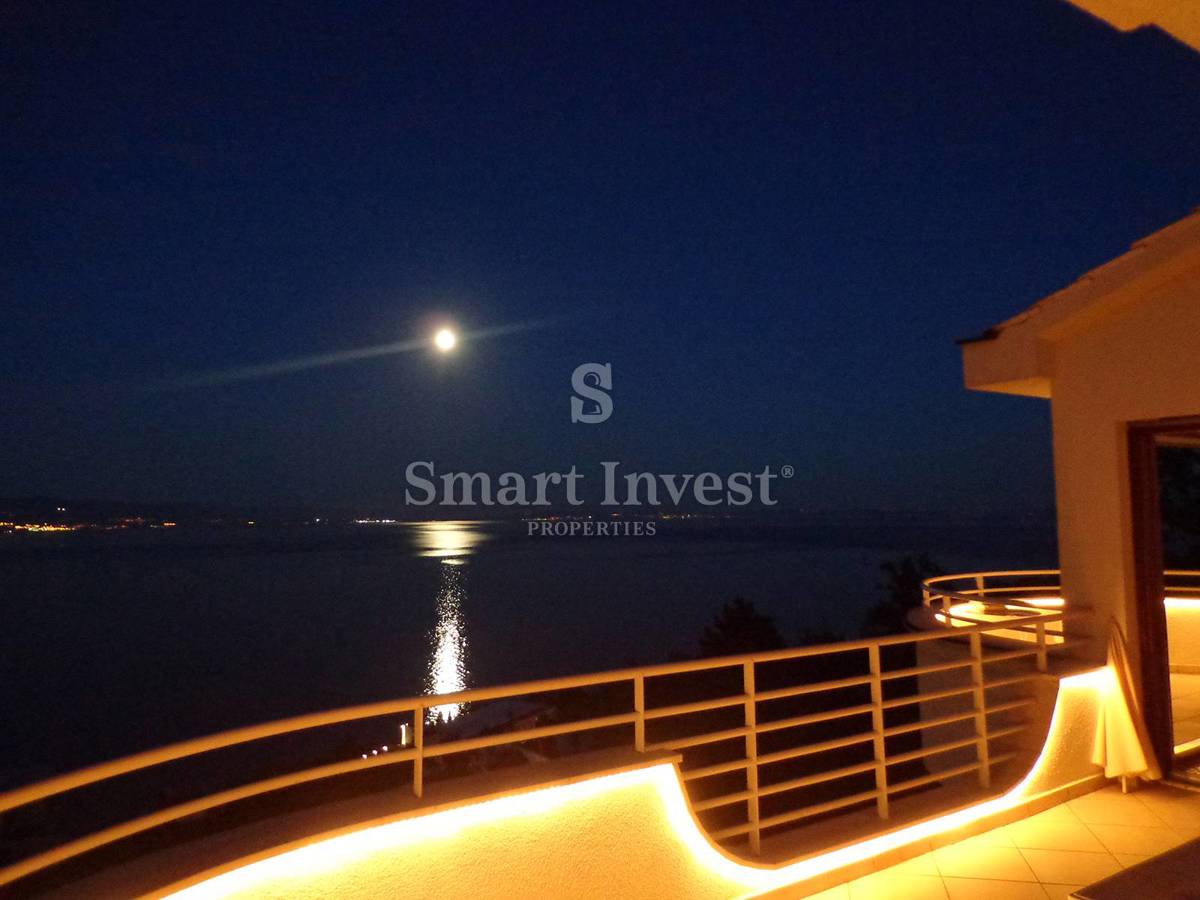 OPATIJA, Detached house with 3 apartments and sea view, for sale