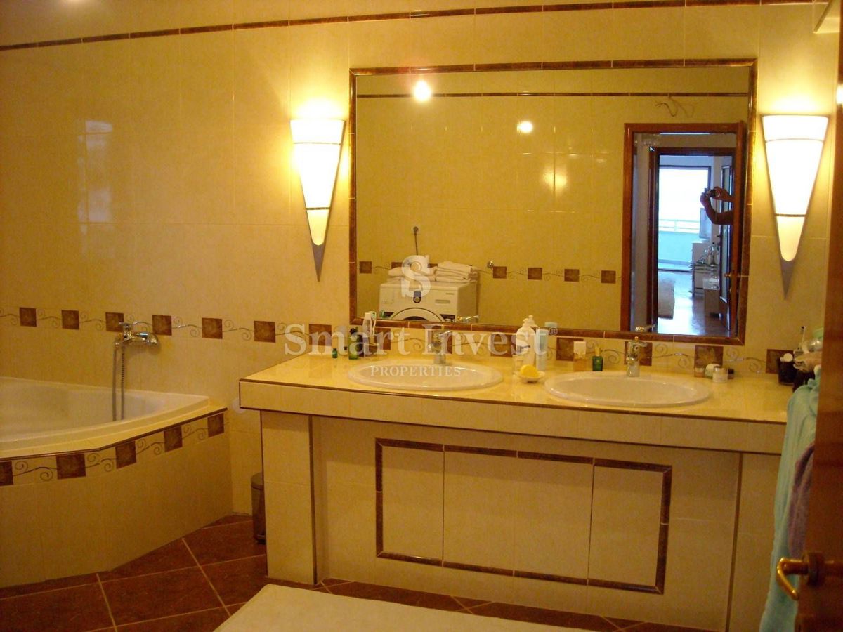 OPATIJA, Detached house with 3 apartments and sea view, for sale
