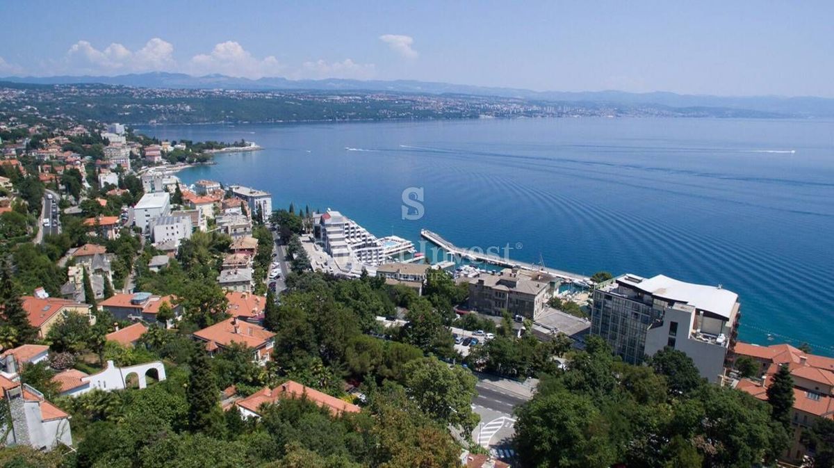 OPATIJA, Detached house with 3 apartments and sea view, for sale