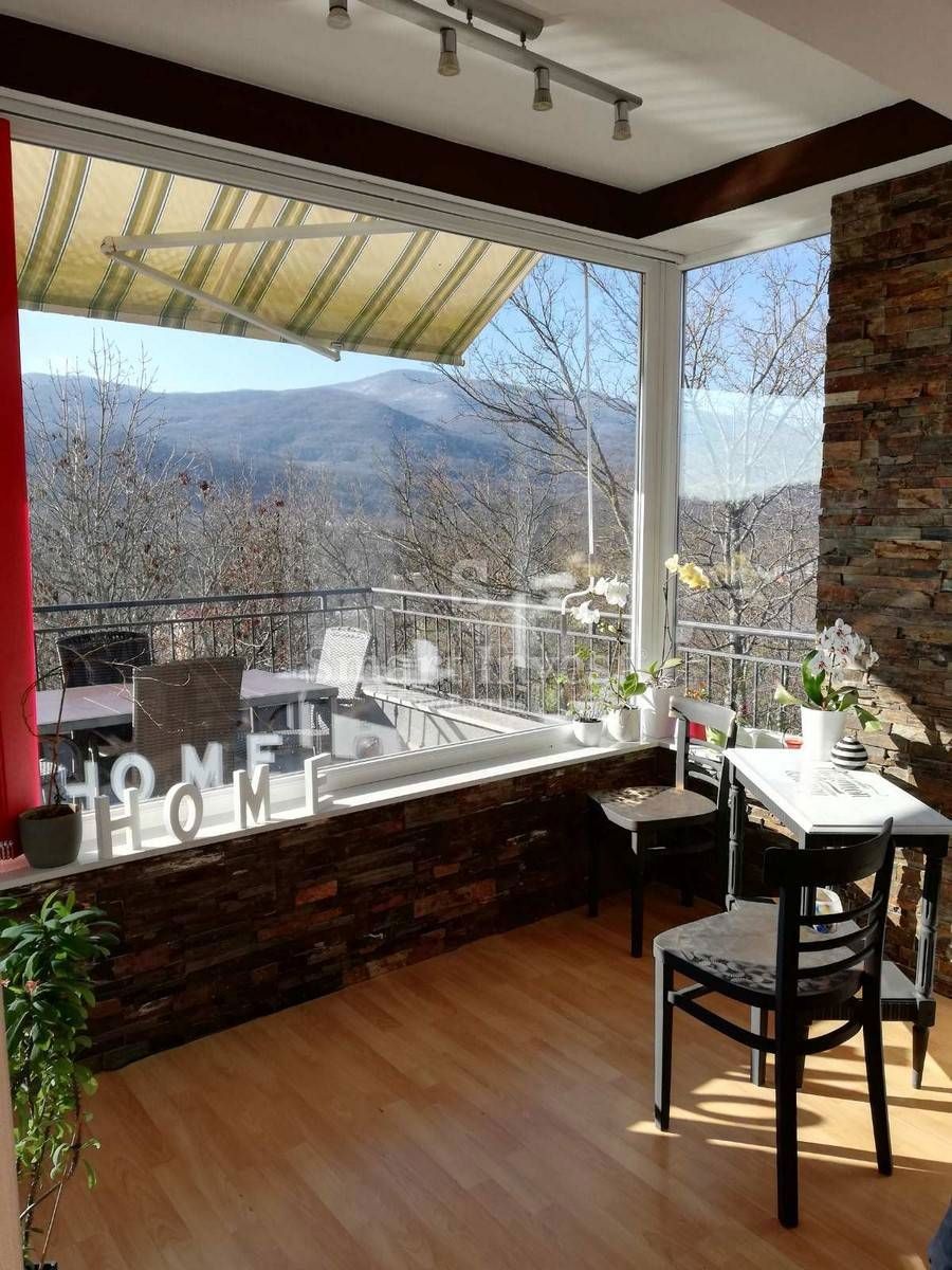 MATULJI - BREŠCA, 3-bedrooms apartment with 2 parking spaces