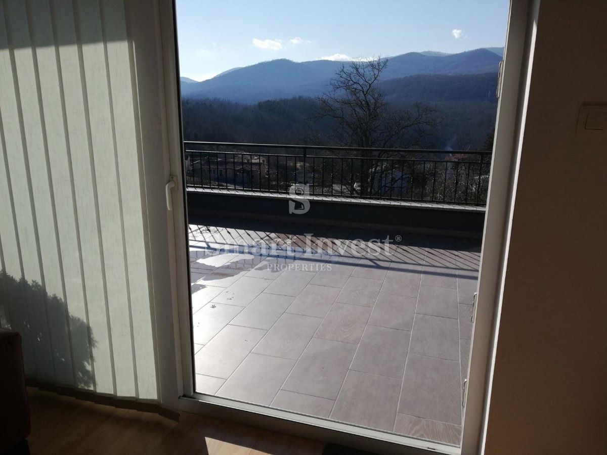 MATULJI - BREŠCA, 3-bedrooms apartment with 2 parking spaces