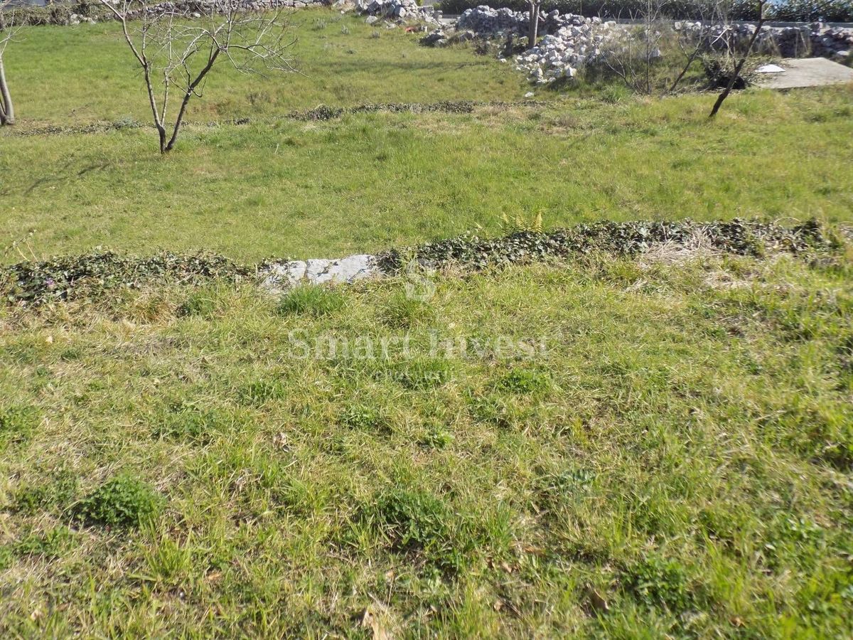 LOVRAN, Zazidljivo zemljišče 1.268 m2 s pogledom na morje, prodamo