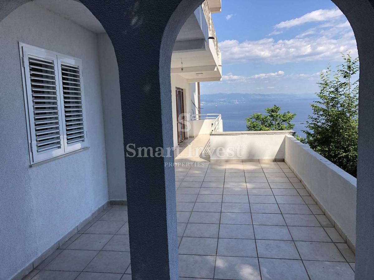 OPATIJA, Excellent 2-bedrooms apartment with panoramic sea view, near the sea