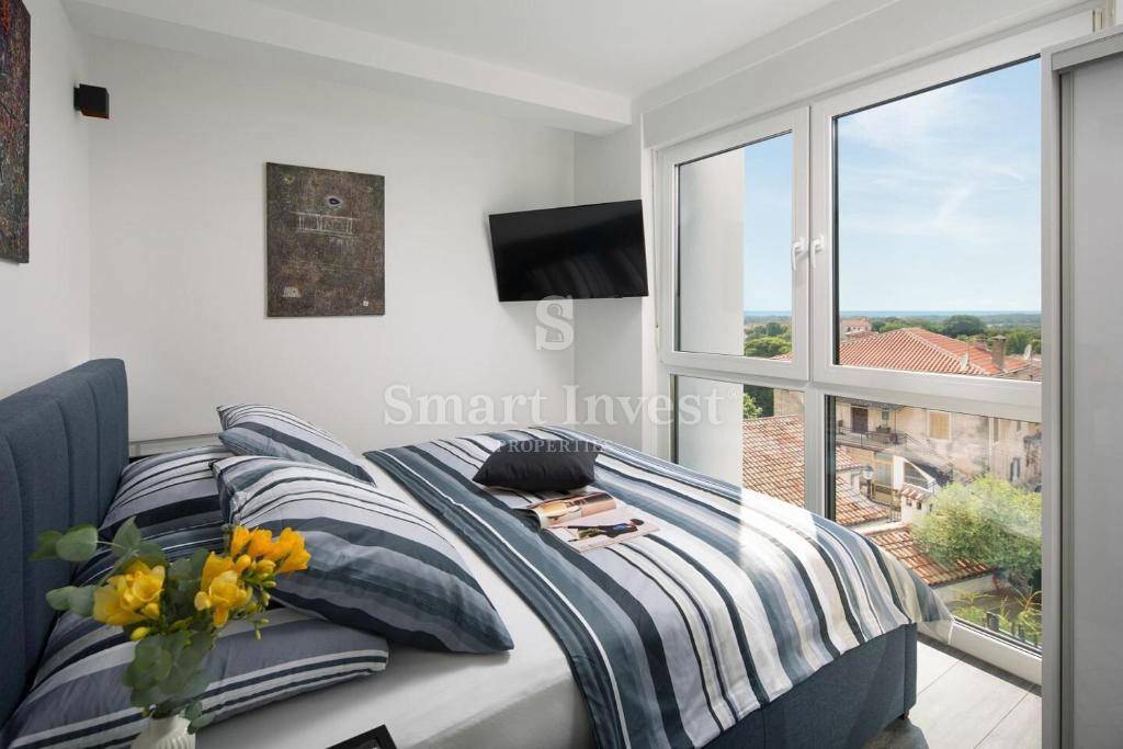 ISTRIA - VRSAR, Modern villa with sea view and tennis court