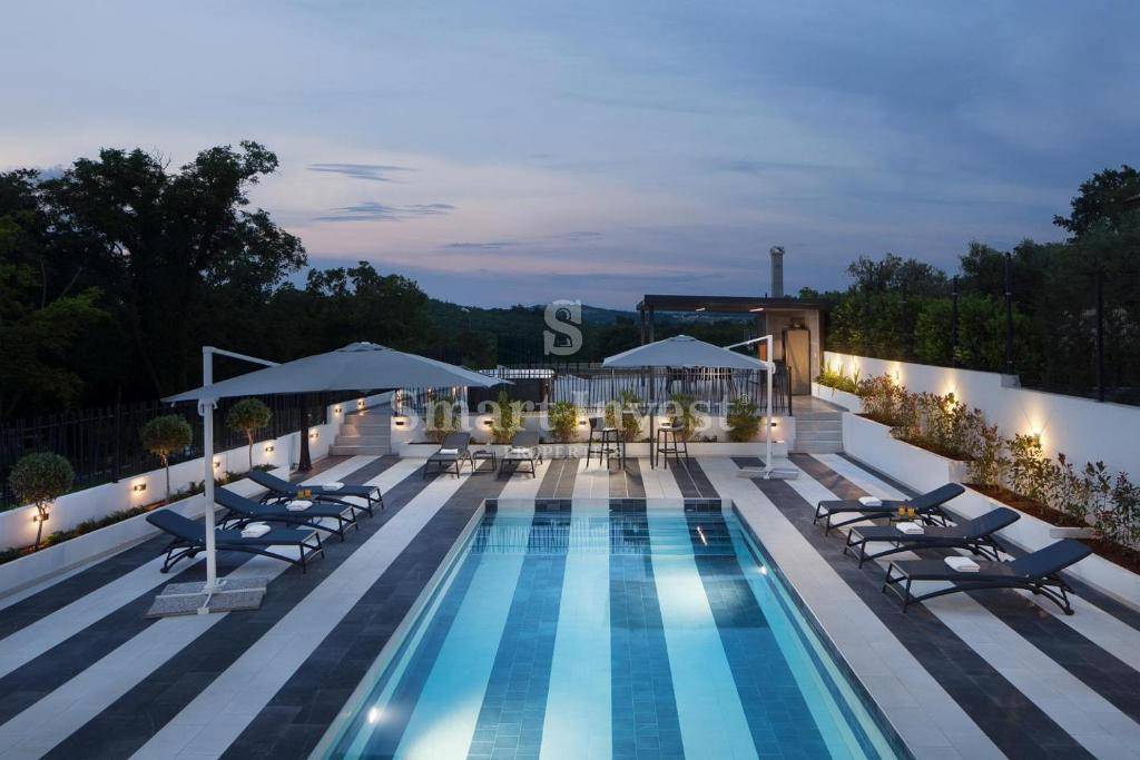 ISTRIA - VRSAR, Modern villa with sea view and tennis court