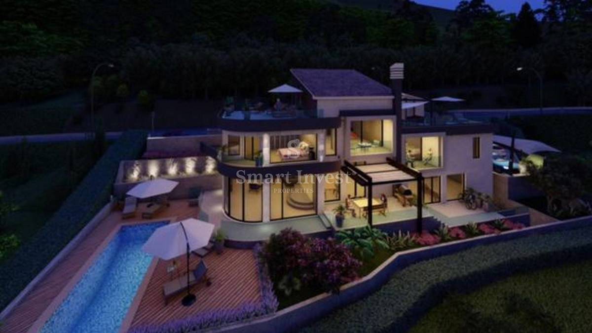 MOŠČENIČKA DRAGA, Zemljišče 903 m2 z gradbenim dovoljenjem za vilo, prodamo