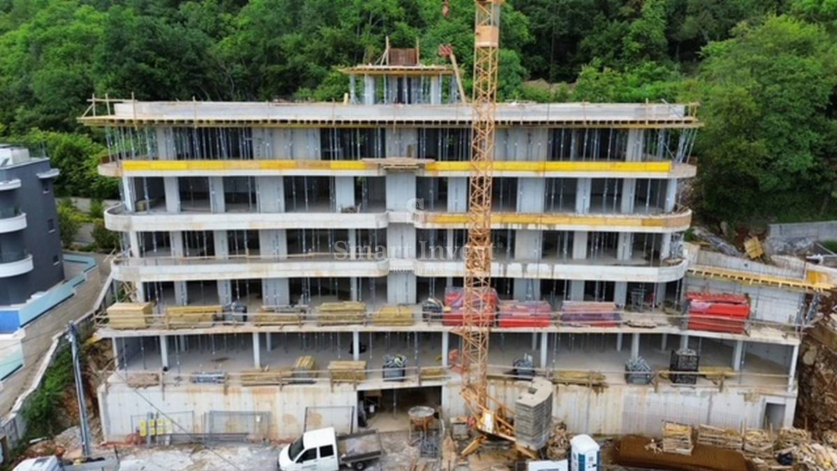OPATIJA, Luxury 3-bedrooms apartment with private pool and sea view (B) 