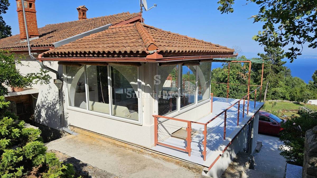 MOŠĆENICE, Hiša s pogledom na morje 