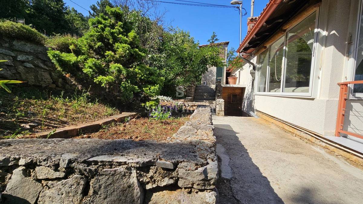 MOŠĆENICE, Hiša s pogledom na morje 