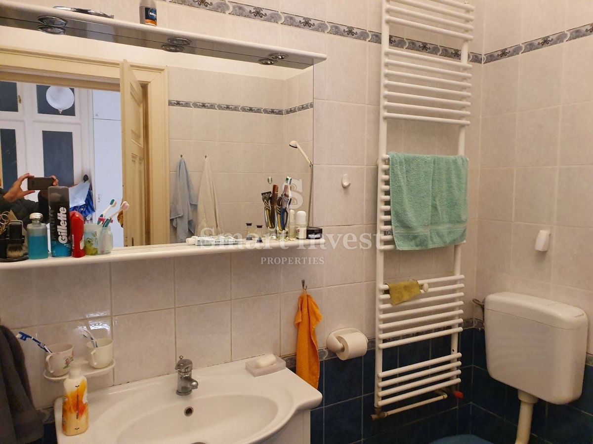 OPATIJA, Stanovanje 244 m2 v avstro-ogrski vili, druga linija do morja