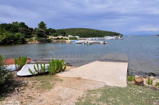 Punta Križa, Otok Cres - Zemljišče, 27000 M2