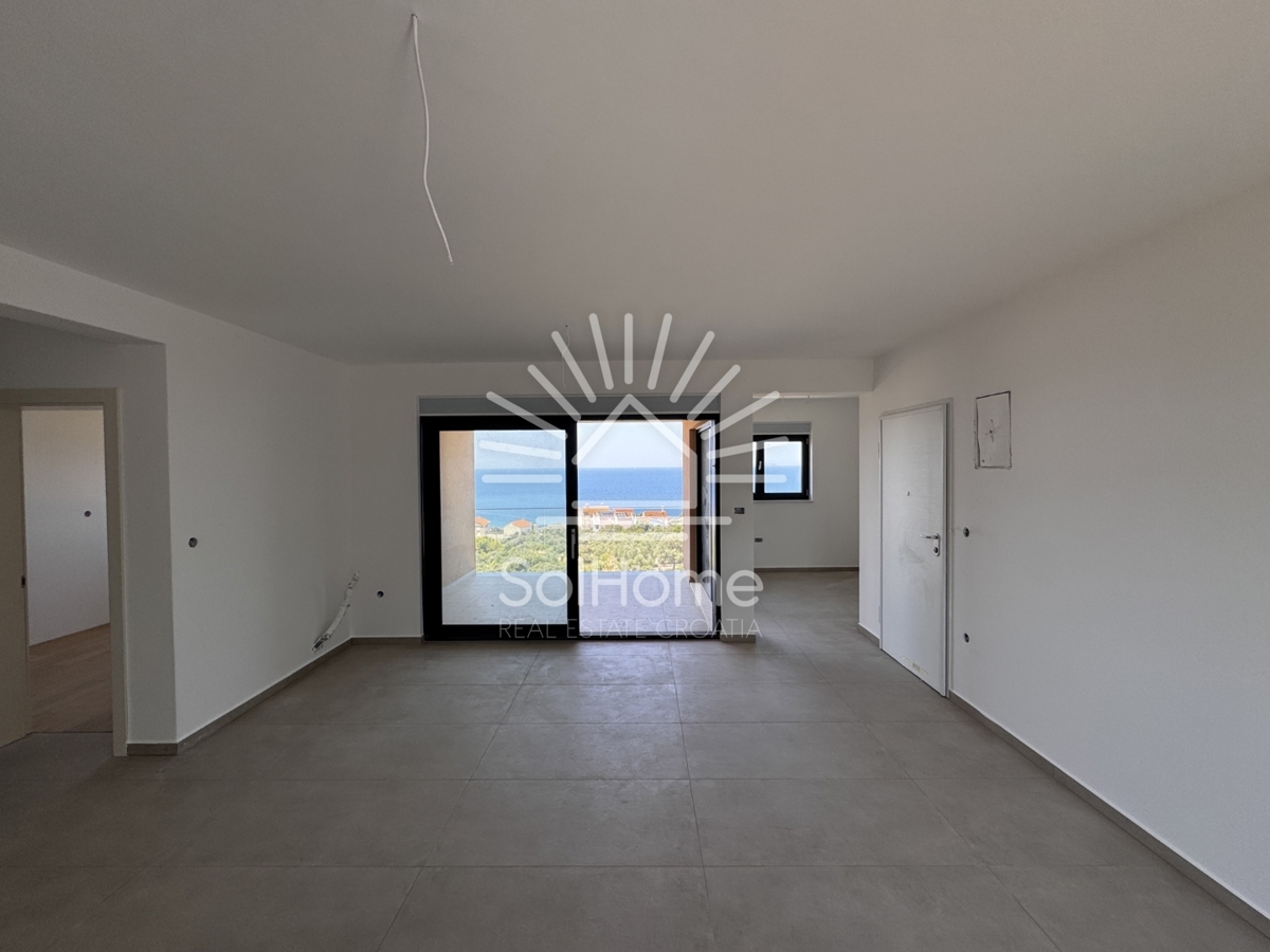 Apartmaji ob morju v bližini Primoštena, Hrvaška