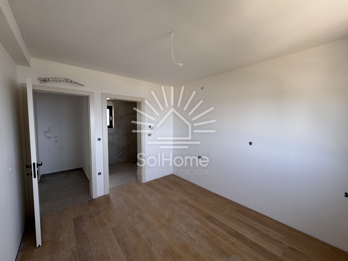 Apartmaji ob morju v bližini Primoštena, Hrvaška