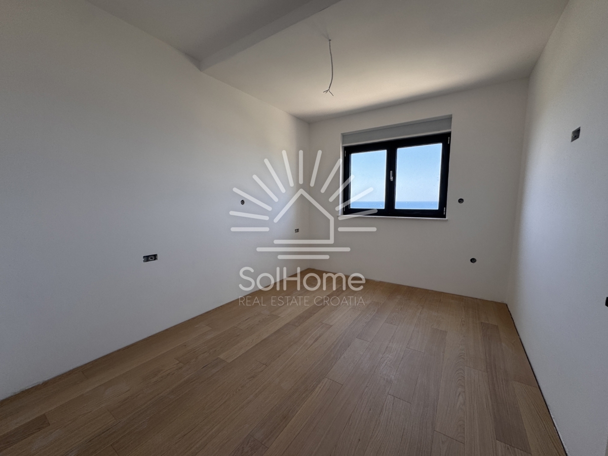 Apartmaji ob morju v bližini Primoštena, Hrvaška