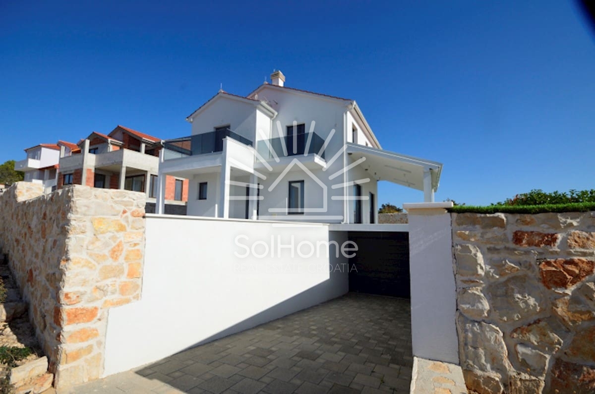 Hiša s čarobnim pogledom na morje v Primoštenu, Hrvaška