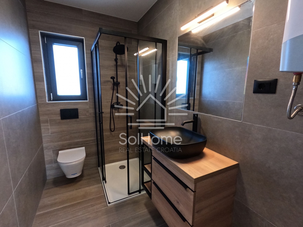 Penthouse z bazenom / Apartmaji v Privlaki blizu Zadra - Hrvaška