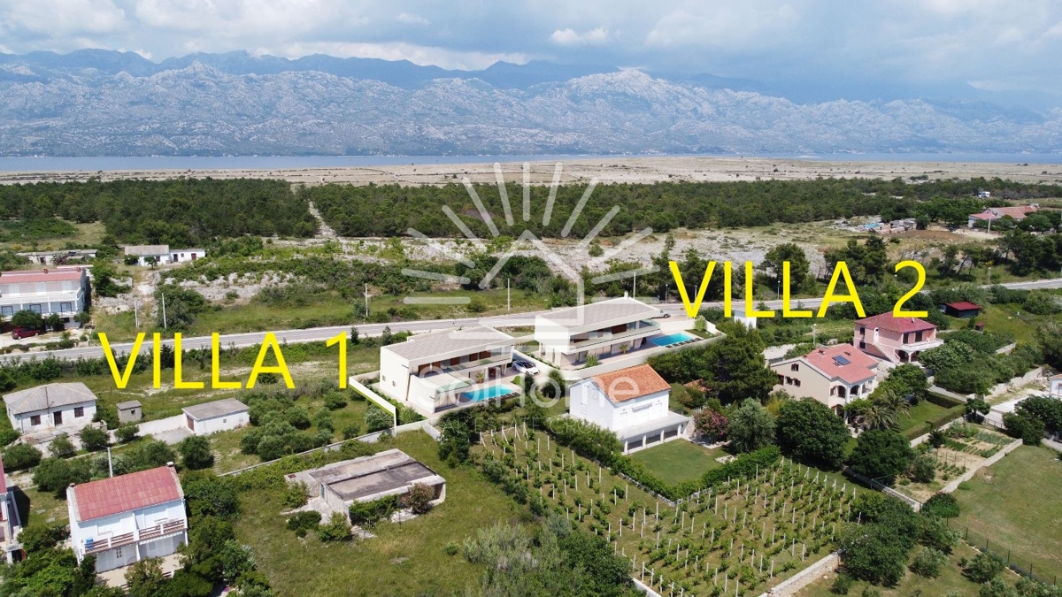 Privlačno gradbeno zemljišče z razgledom na morje, projektom in gradbenim dovoljenjem v Zadarski županiji