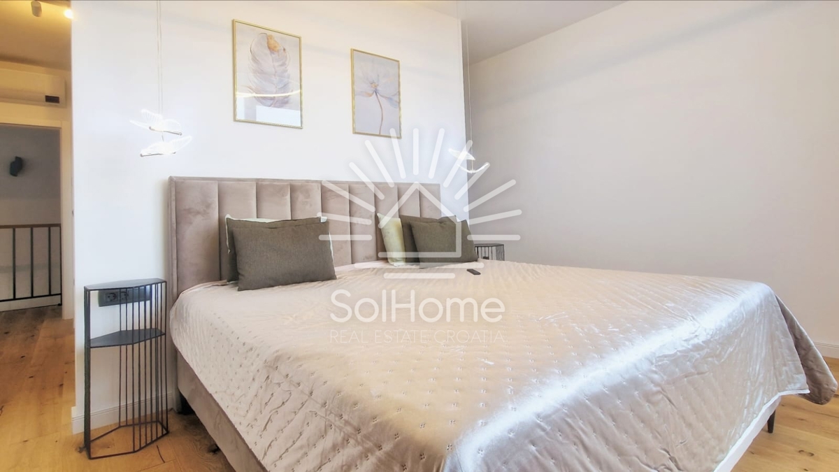 Razkošna vila z bazenom in razgledom - Kožino, Zadar