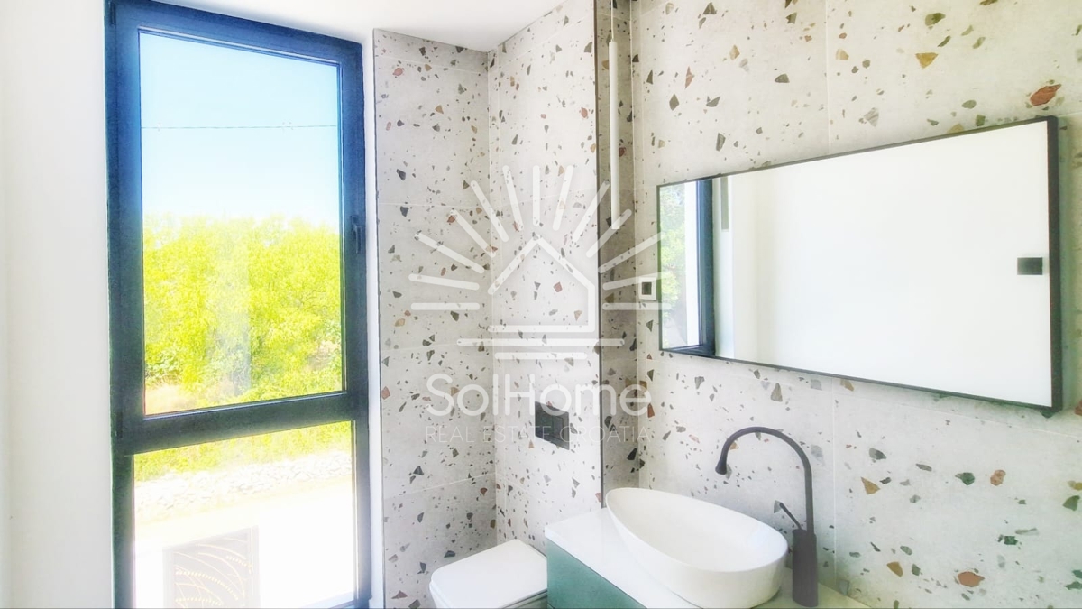 Razkošna vila z bazenom in razgledom - Kožino, Zadar