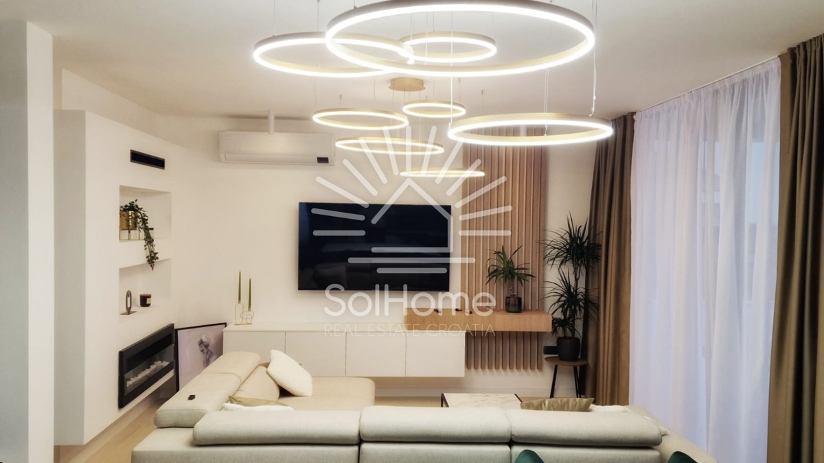 Razkošna vila z bazenom in razgledom - Kožino, Zadar