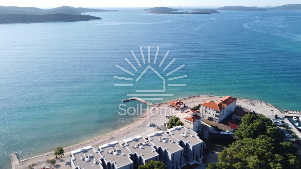 Apartmaji v prvi vrsti ob morju v Šibeniku, Hrvaška