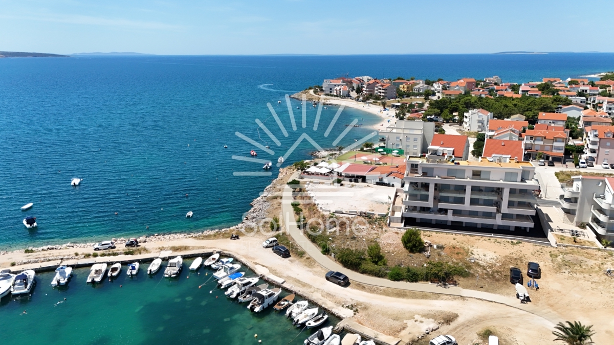 Razkošni apartmaji v prvem vrsti ob morju - Otok Pag, Hrvaška