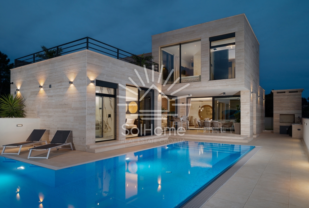 Edinstvena razkošna vila s panoramskim pogledom na morje v bližini Zadra, Hrvaška