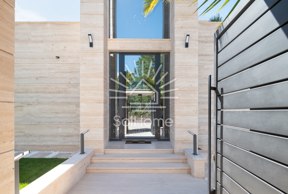 Edinstvena razkošna vila s panoramskim pogledom na morje v bližini Zadra, Hrvaška