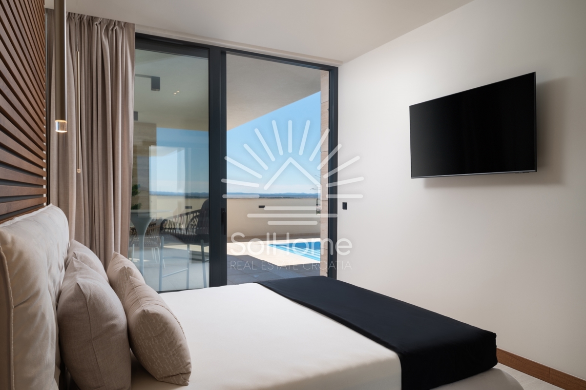 Edinstvena razkošna vila s panoramskim pogledom na morje v bližini Zadra, Hrvaška