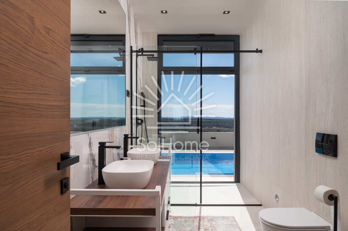 Edinstvena razkošna vila s panoramskim pogledom na morje v bližini Zadra, Hrvaška