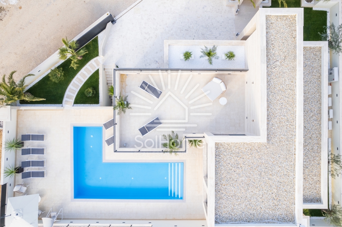 Edinstvena razkošna vila s panoramskim pogledom na morje v bližini Zadra, Hrvaška