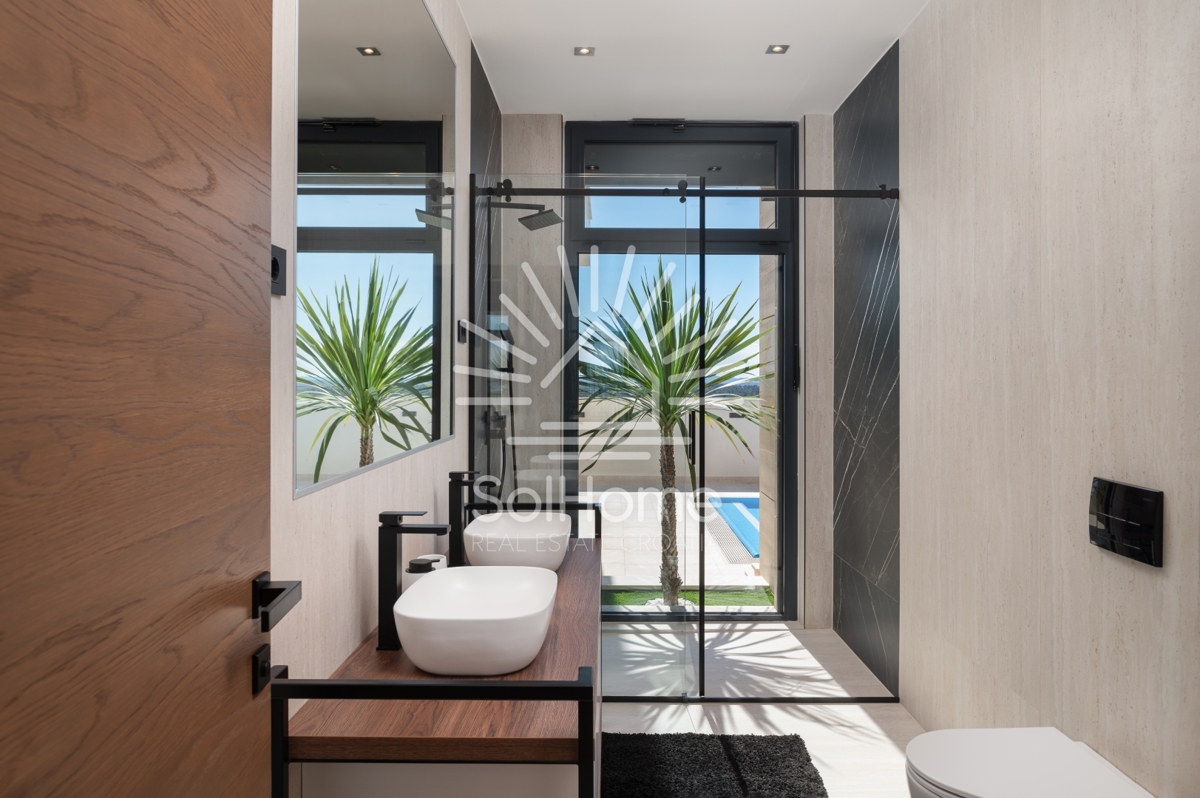 Edinstvena razkošna vila s panoramskim pogledom na morje v bližini Zadra, Hrvaška