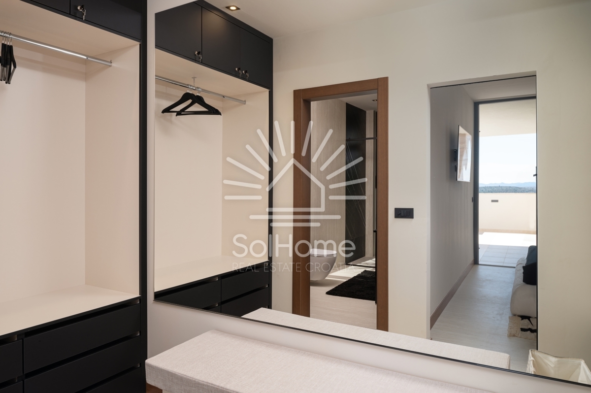 Edinstvena razkošna vila s panoramskim pogledom na morje v bližini Zadra, Hrvaška